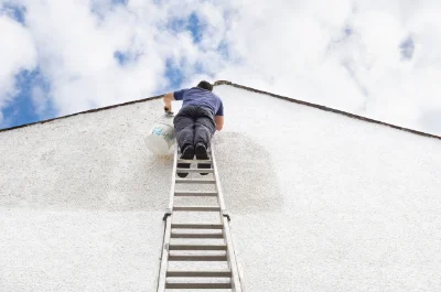 Peinture extérieure à Royas — façades et ravalement